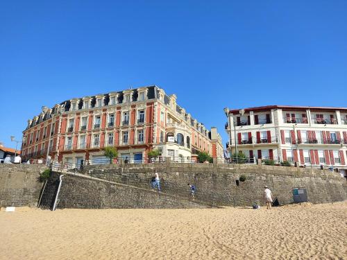 Duplex pied de plage, Saint-Jean-de-Luz – Updated 2023 Prices