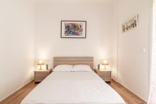 Modern Renovated Apt next to the BeachFront photo 2