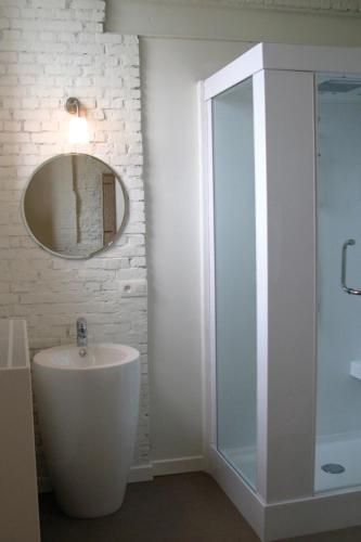 Ein Badezimmer in der Unterkunft B&B Amuse-Couche