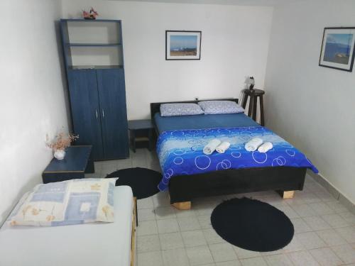 Gallery image of Blue Bay Guest House in Trpejca