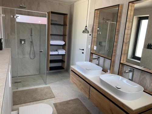 Koupelna v ubytování Villa Golf de Luxe