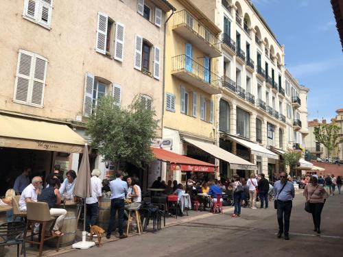2P 40m2 -Cannes centre- Palais des festivals -