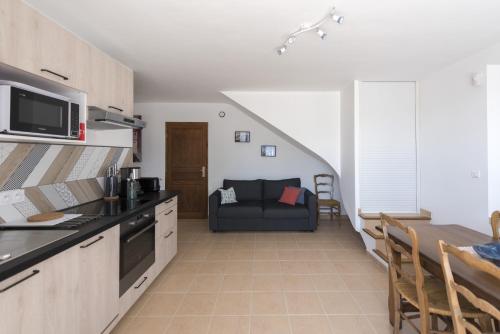 Dapur atau dapur kecil di La Flassantine - Appartement