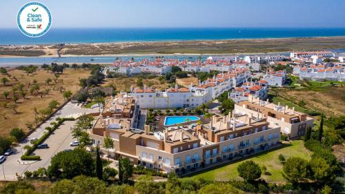 Cabanas Gardens T2 Penthouse with Pool and fantastic views - WPCG19