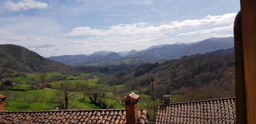 Gallery image of Casa la Capilla in Borines
