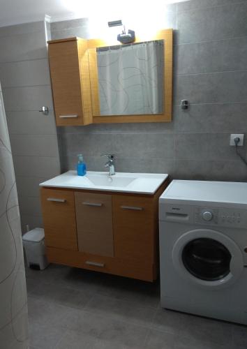 Iris Apartment
