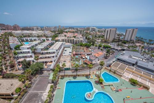 Y13C SUPER VIEW - LasAmericas, Playa de las Américas ...