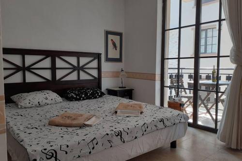 Un pat sau paturi într-o cameră la Studio at "The Cliff" complex South Beach Obzor, private appartment A2A5