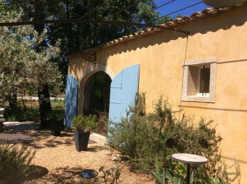 Κήπος έξω από το Le Bois De La Cour