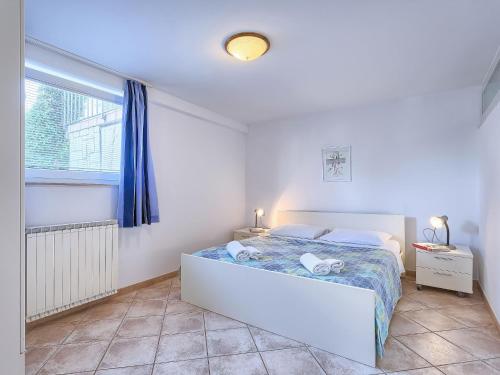Apartment Nika-4 by Interhome