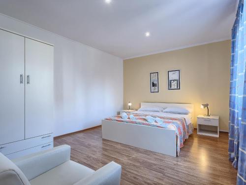 Apartment Nika-3 by Interhome