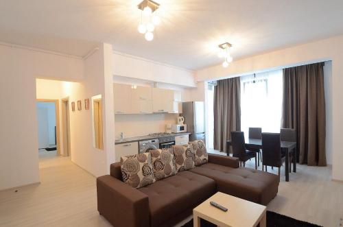 Uptown Residence Apartments