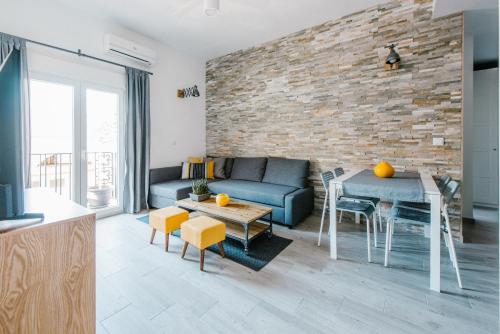 AD32 Apartamento Luminoso a los pies del Puente de Triana