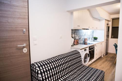 Stylish, comfortable, basement loft-like apartment with amenities