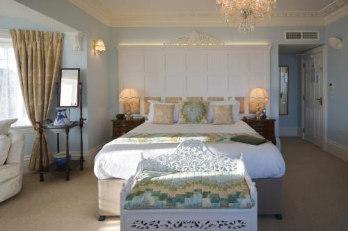 Haven Hall Hotelにあるベッド