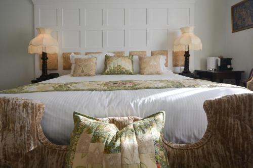 Haven Hall Hotelにあるベッド