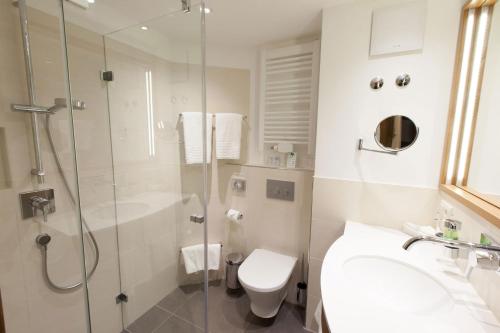 Bilik mandi di Hotel Hachinger Hof