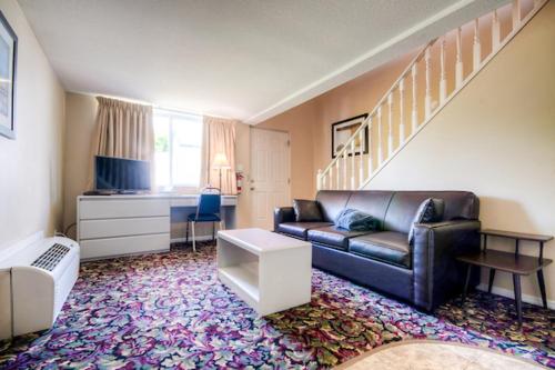 Creston Hotel & Suites – Photos 4