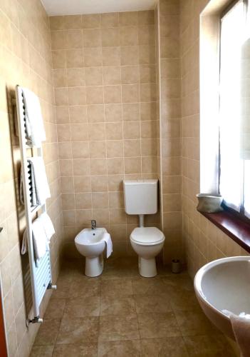 1883 Restaurant & Rooms – Photos 3