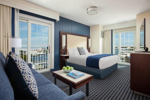 Foto da galeria de Hyannis Harbor Hotel em Hyannis