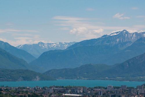 Gallery image of LA Villa Du Lac in Annecy