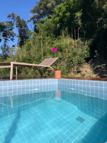 Piscina en o cerca de Cactus Chalés & Cabanas em lumiar
