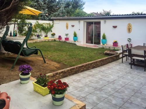 Studio avec jacuzzi jardin clos et wifi a Tremblay en France