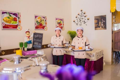 Гости People Place Boutique In Town Hotel - SHA Extra Plus