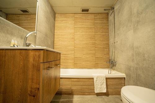 Vonios kambarys apgyvendinimo įstaigoje Lev Eilat By Sun and View