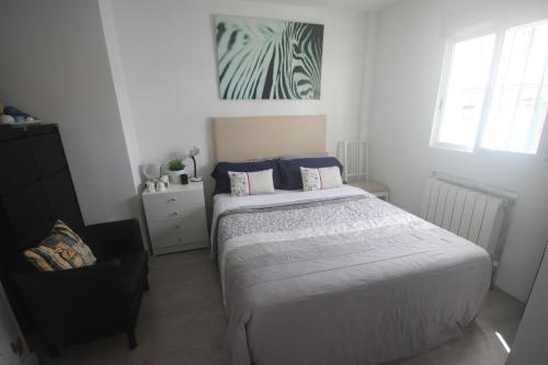 Φωτογραφία από το άλμπουμ του LITTLE PEACEFUL RETREAT Room with bath, Heating, Terrace, Free Wifi Fridge Easy parking σε Nueva Andalucia