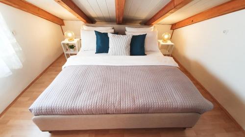 Breathtaking Seaview APP Barac on Separated Floor