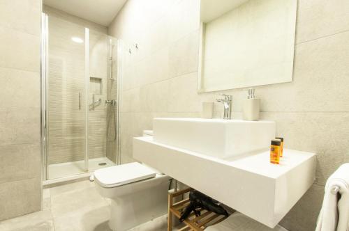 Ванная комната в Arenal Suites Gran Vía