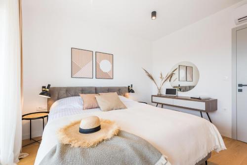 Villa Auni Perla - Heated Pool - Rooftop - Seaview - Beach