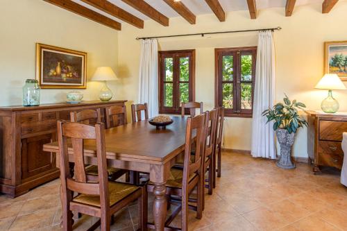 Villa can Canaveret By homevillas360