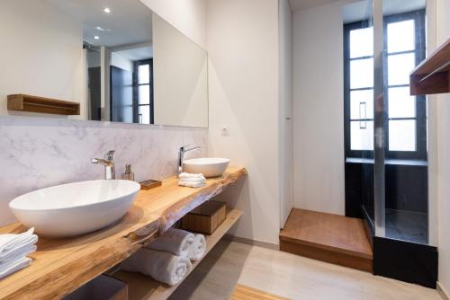 Et badeværelse på La terrasse de La Tour Pinte.