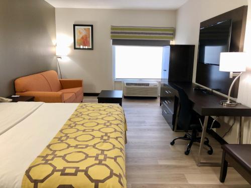 Katil atau katil-katil dalam bilik di Baymont by Wyndham Warrenton