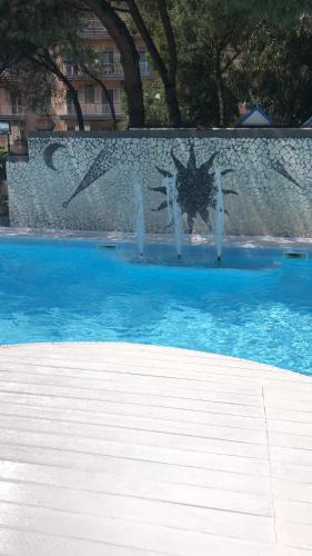 
Der Swimmingpool an oder in der Nähe von Hotel Villa La Colombaia
