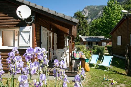 A La Rencontre Du Soleil - Camping, Le Bourg-dʼOisans – Updated 2023 Prices
