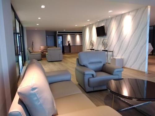 Atrium Suvarnabhumi Hotel – Photos 5