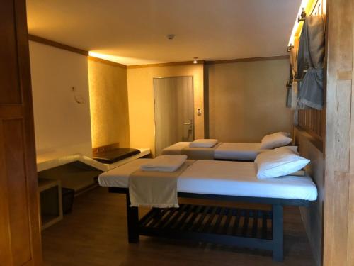 Atrium Suvarnabhumi Hotel – Photos 4