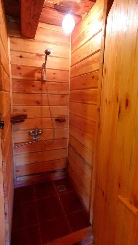 Kamar mandi di Alkūnų sodyba