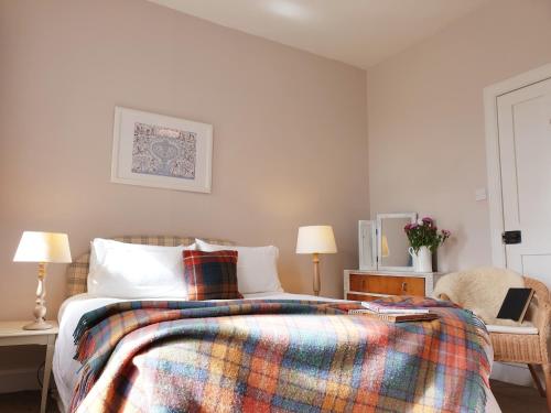 Katil atau katil-katil dalam bilik di Old Farm Holiday Cottages - Scottish Borders