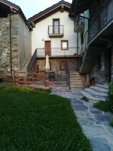 Το κτήριο όπου στεγάζεται  the country house