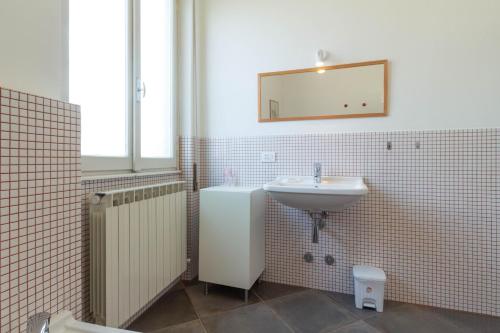 Salle de bains dans l'établissement Mamma Ciccia Holiday Home - Confalonieri