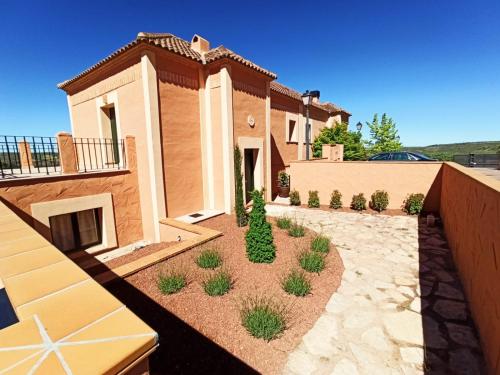 Booking.com: Chalet de montaña La Granaína , Sigüenza, España ...