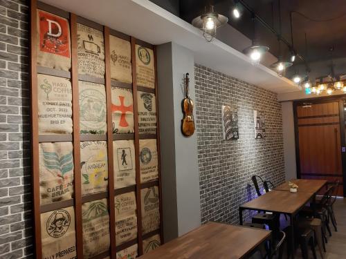 Imagen de la galería de Quiet Hostel - Minquan Inn, en Tainan