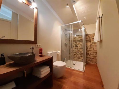 A bathroom at MONELLS - CASA Rural - CAN FELIP
