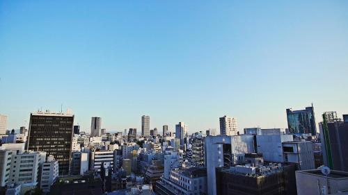 Vista generica su Osaka o vista sulla città dall'interno dell'hotel