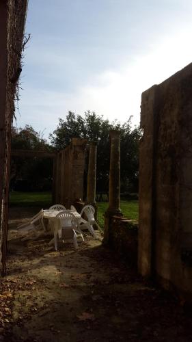 Φωτογραφία από το άλμπουμ του Elegant and Spacious Maison de Maitre Ideal for Group Bookings σε Samadet