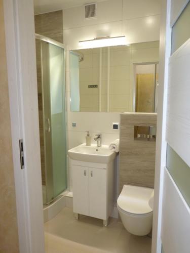 Ένα μπάνιο στο Apartament 622